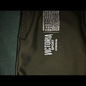 Victoria Sport leggings